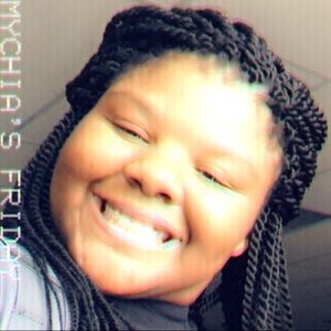 Meet your Posher, Mychia